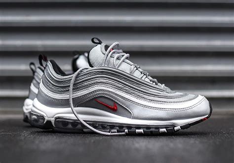 nike air silber rot|silver bullet nike air max.